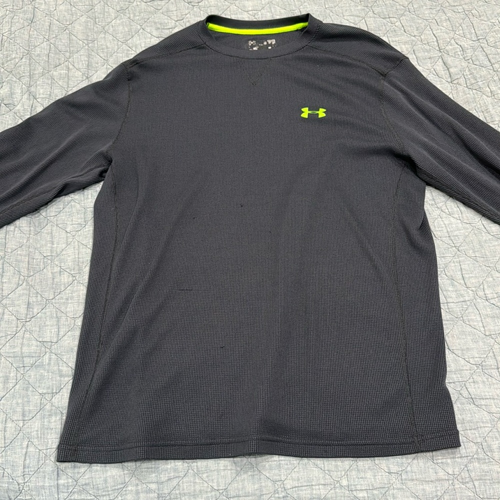 Under Armour XL Long Sleeve Tee